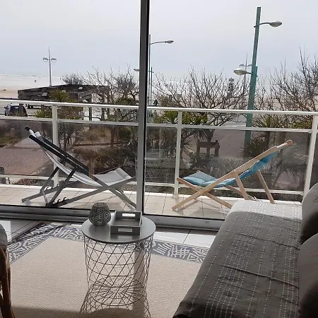 Appartement T2 vue mer les pieds dans l'eau avec parking privé Saint-Jean-de-Monts Extérieur photo